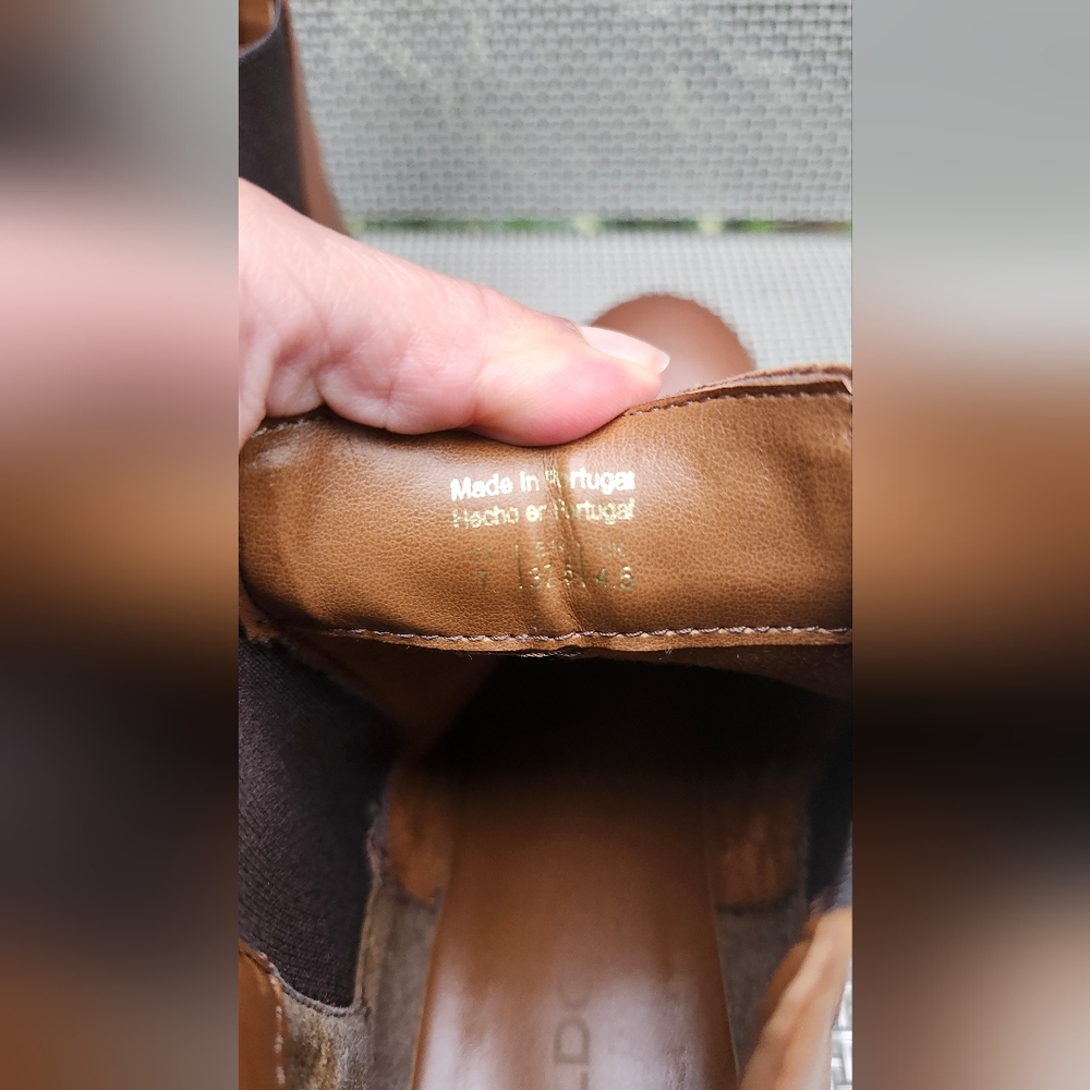 ALDO Leather Wicoeni Chelsea Booties Size 7 - Picture 4 of 6